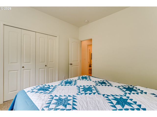 38334 MCCAULEY RIDGE Dr, Springfield, OR 97478