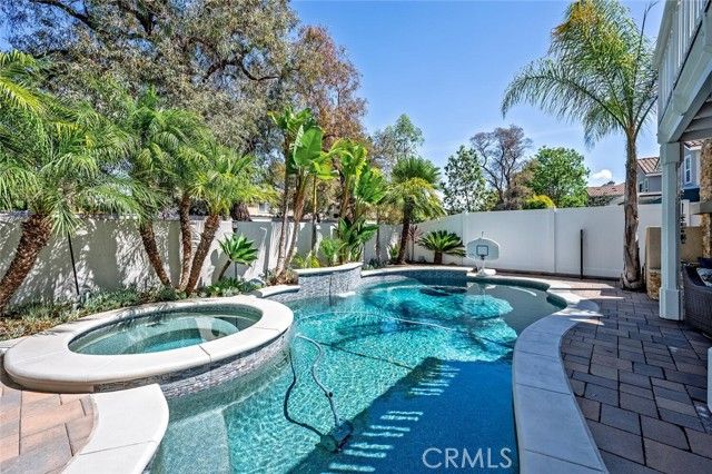 3 Via Amor, Rancho Santa Margarita, CA 92688