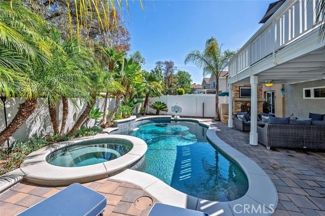 3 Via Amor, Rancho Santa Margarita, CA 92688