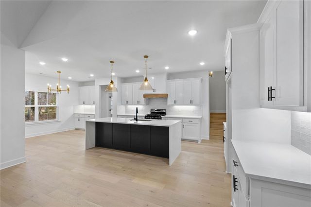 17 Dirleton Drive, Bella Vista, AR 72715