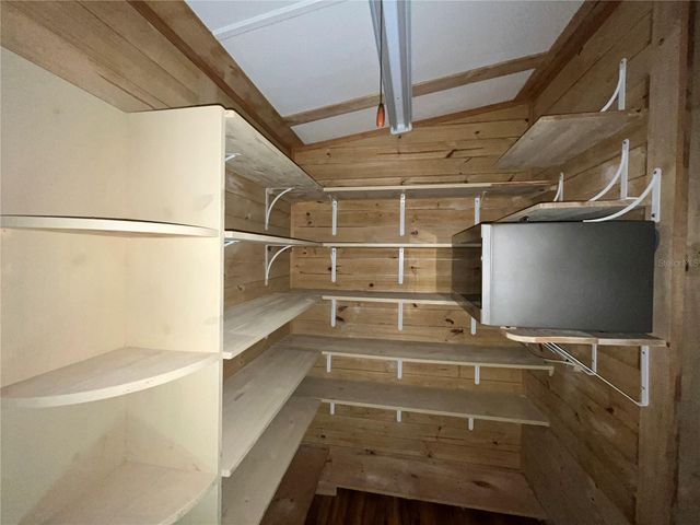 124 W PARKER AVENUE, Bushnell, FL 33513