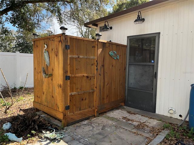 124 W PARKER AVENUE, Bushnell, FL 33513