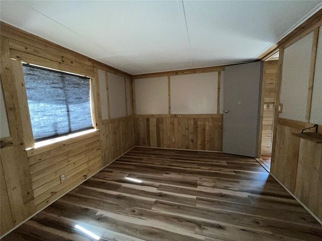 124 W PARKER AVENUE, Bushnell, FL 33513