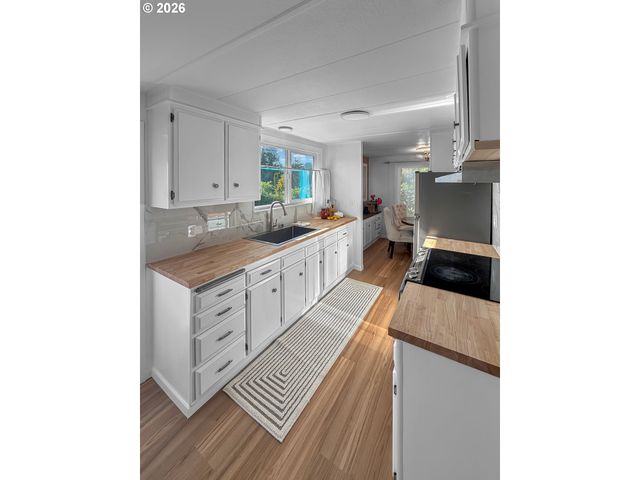 16427 Vista Hills 17, Brookings, OR 97415