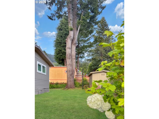 16427 Vista Hills 17, Brookings, OR 97415