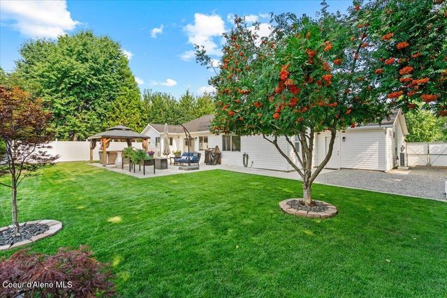 1944 W Ridgemont AVE, Hayden, ID 83835