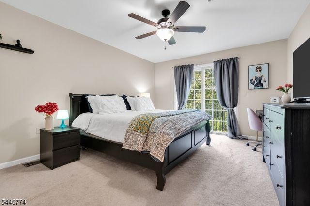 28 Forshee Cir, Montvale Boro, NJ 07645
