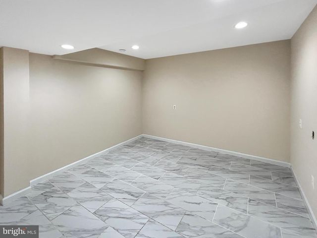 19634 CLUB LAKE RD, Montgomery Village, MD 20886