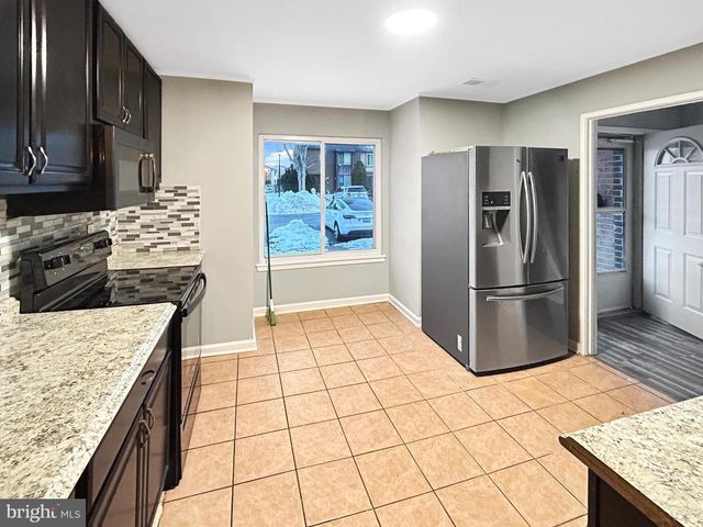 19634 CLUB LAKE RD, Montgomery Village, MD 20886