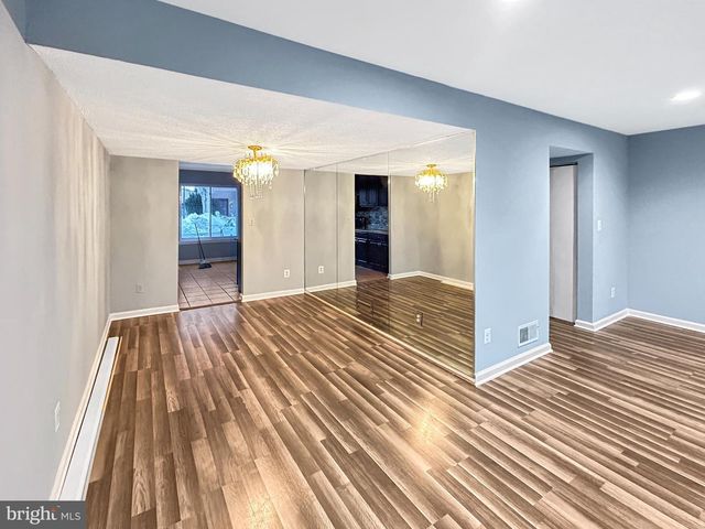 19634 CLUB LAKE RD, Montgomery Village, MD 20886