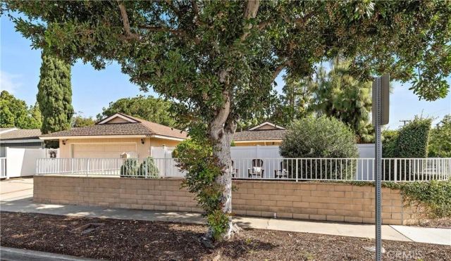 1481 Lance, Tustin, CA 92780