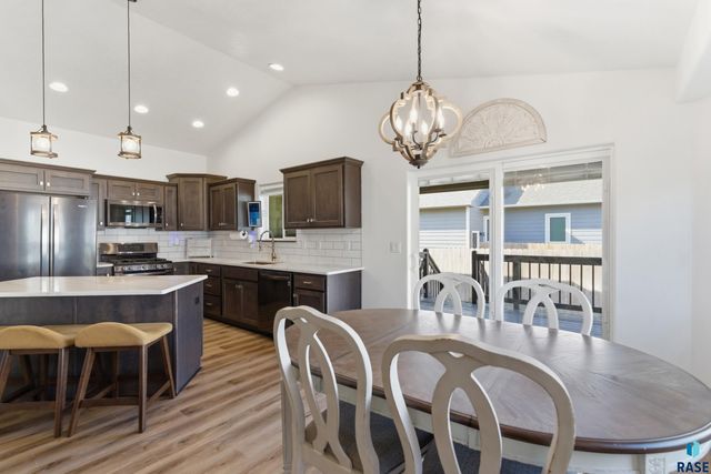 3820 S Attalia Ct Court, Sioux Falls, SD 57110