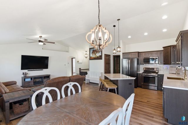 3820 S Attalia Ct Court, Sioux Falls, SD 57110