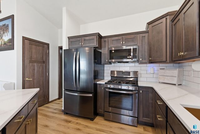 3820 S Attalia Ct Court, Sioux Falls, SD 57110