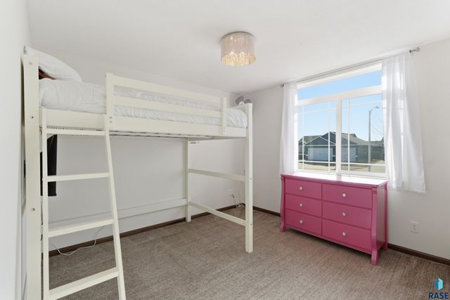 3820 S Attalia Ct Court, Sioux Falls, SD 57110