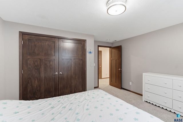 3820 S Attalia Ct Court, Sioux Falls, SD 57110