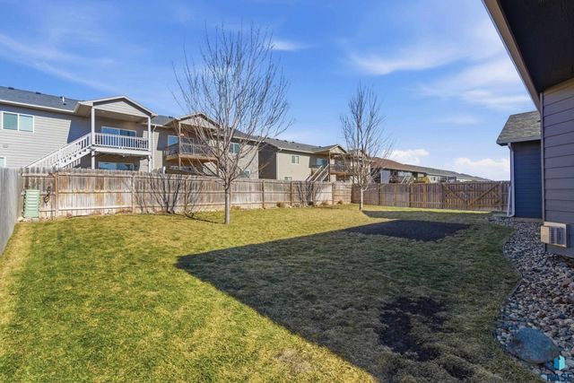 3820 S Attalia Ct Court, Sioux Falls, SD 57110