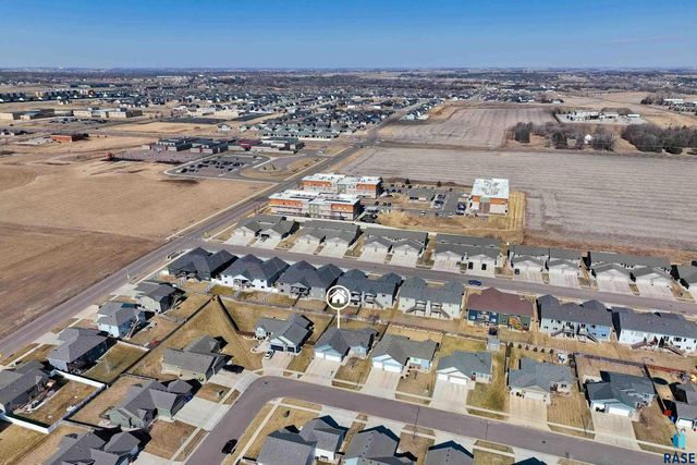 3820 S Attalia Ct Court, Sioux Falls, SD 57110