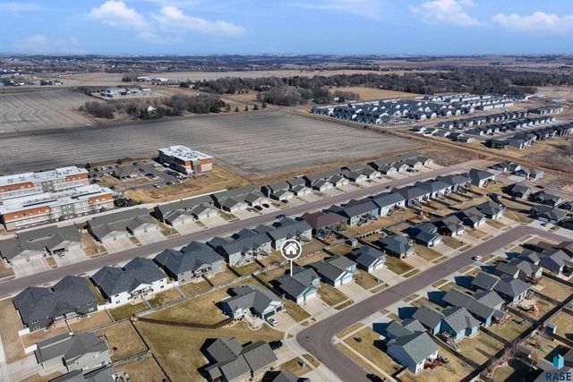 3820 S Attalia Ct Court, Sioux Falls, SD 57110