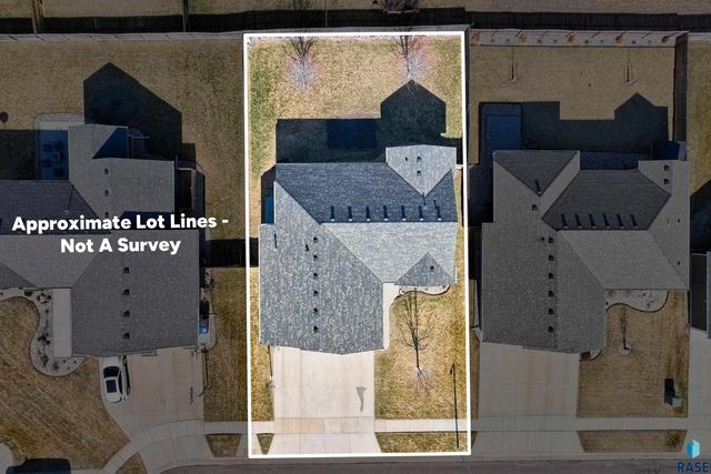 3820 S Attalia Ct Court, Sioux Falls, SD 57110