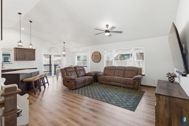 3820 S Attalia Ct Court, Sioux Falls, SD 57110