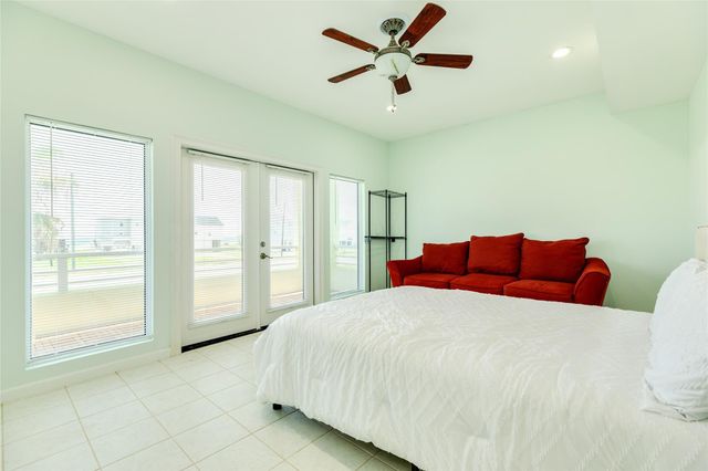 23008 Verano Drive, Galveston, TX 77554