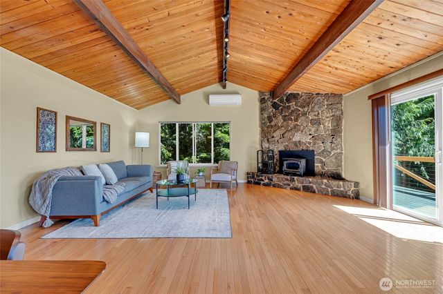 111 Gamble Lane, Port Ludlow, WA 98365