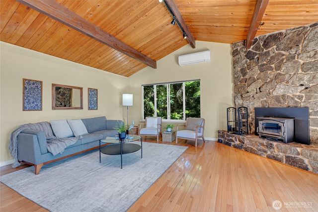 111 Gamble Lane, Port Ludlow, WA 98365