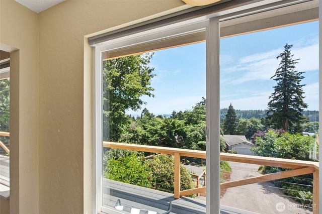 111 Gamble Lane, Port Ludlow, WA 98365