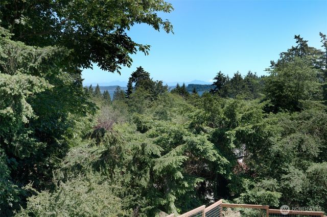 111 Gamble Lane, Port Ludlow, WA 98365