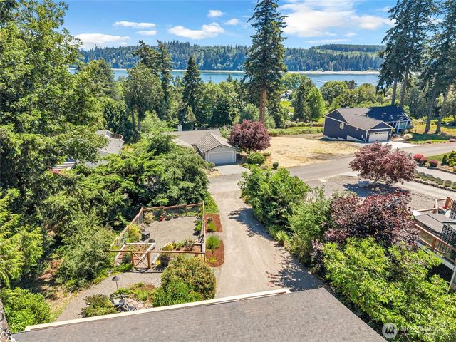 111 Gamble Lane, Port Ludlow, WA 98365