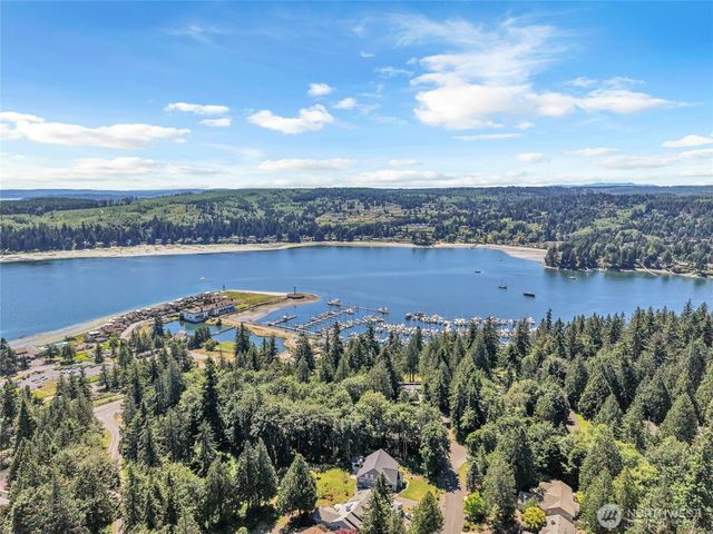111 Gamble Lane, Port Ludlow, WA 98365