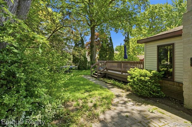1609 New Jersey Avenue, Marysville, MI 48040