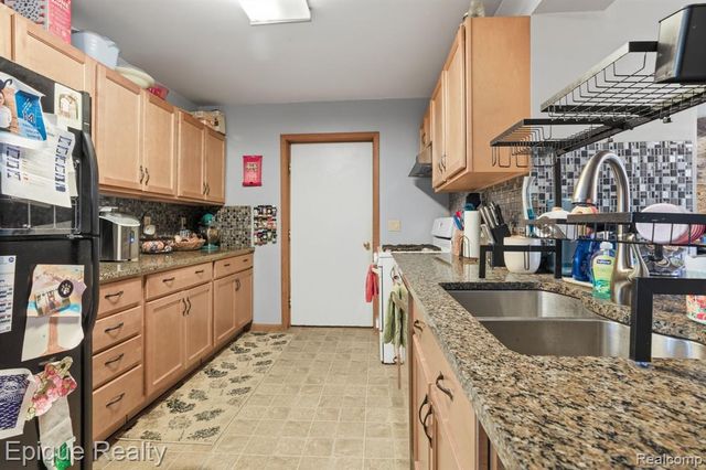 1609 New Jersey Avenue, Marysville, MI 48040