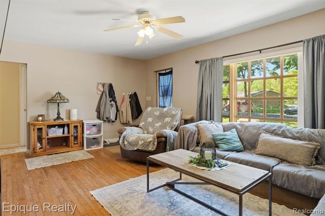1609 New Jersey Avenue, Marysville, MI 48040
