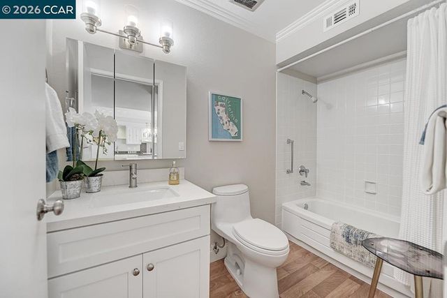 1324 Canyonwood Ct 1, Walnut Creek, CA 94595