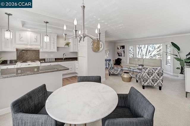 1324 Canyonwood Ct 1, Walnut Creek, CA 94595