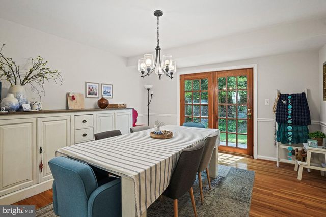 6117 LARSTAN DR, Alexandria, VA 22312