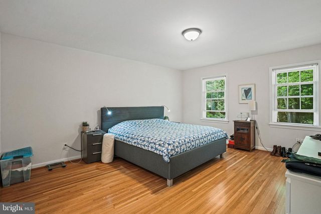 6117 LARSTAN DR, Alexandria, VA 22312