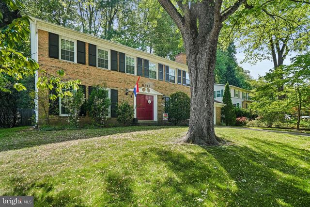 6117 LARSTAN DR, Alexandria, VA 22312