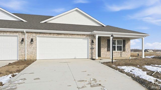 1010 Butler Lake Court, Fort Wayne, IN 46818
