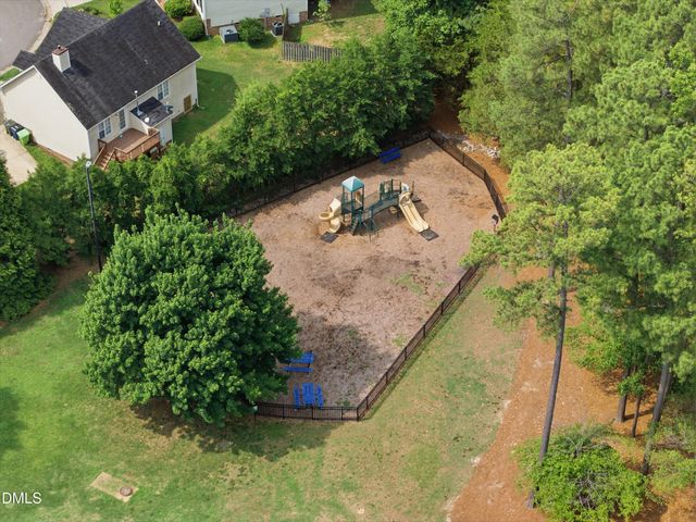 2713 Hiking Trail, Raleigh, NC 27615