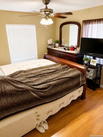 8288 w fm 476, Poteet, TX 78065