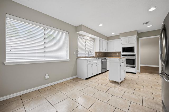 6122 Sanford Road, Houston, TX 77096