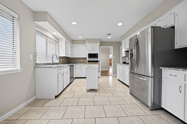 6122 Sanford Road, Houston, TX 77096