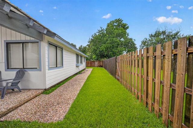 6122 Sanford Road, Houston, TX 77096