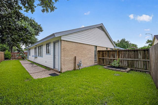 6122 Sanford Road, Houston, TX 77096