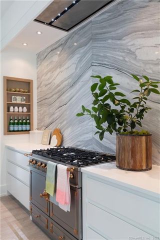 240 Rosebrook Road, New Canaan, CT 06840