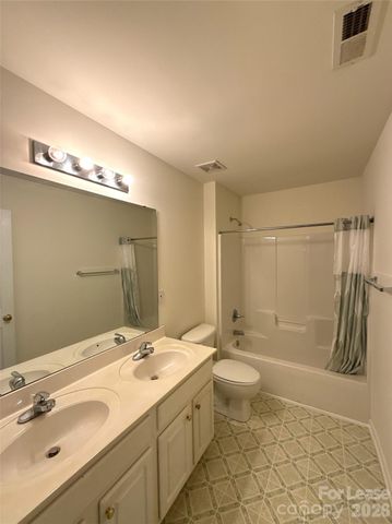 2618 Hartley Hills Drive, Charlotte, NC 28213