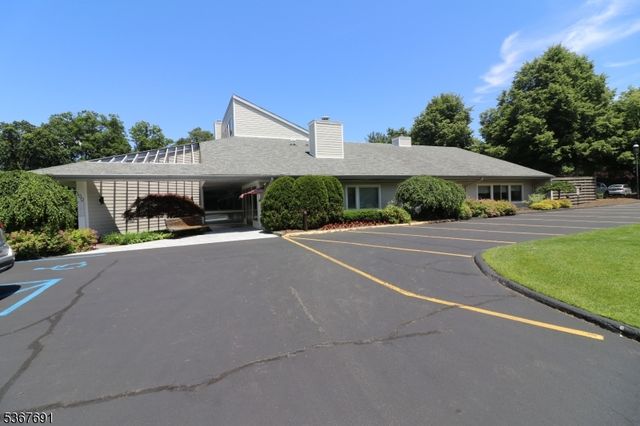 425 Diablo Ct, Mahwah Twp., NJ 07430
